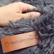 Load image into Gallery viewer, MrFluffyFriend™ - World&#39;s #1 Anxiety Relieving Dog Bed
