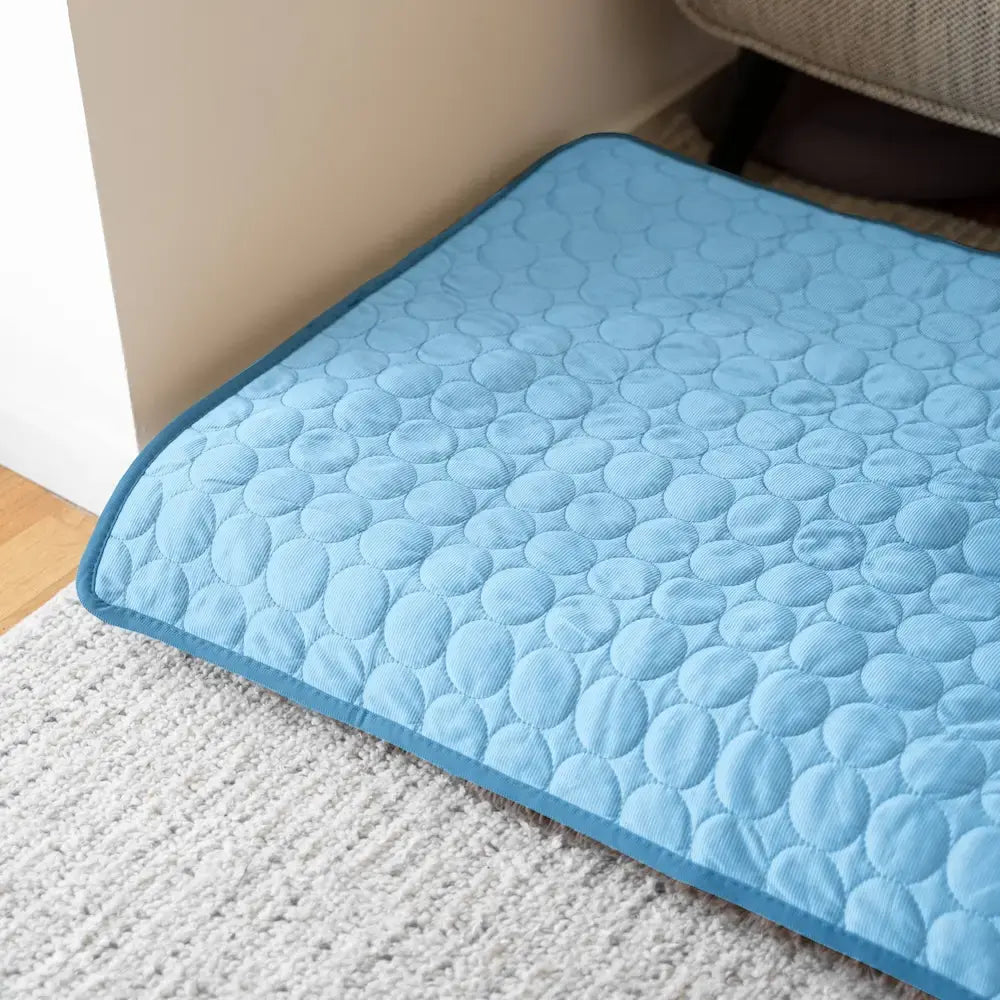MrFluffyFriend™ - Cooling Mat for Dogs