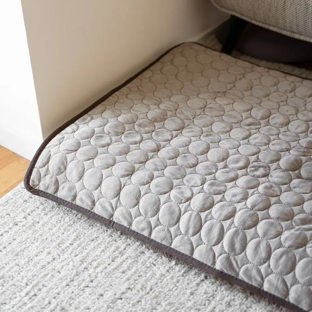 MrFluffyFriend™ - Cooling Mat for Dogs